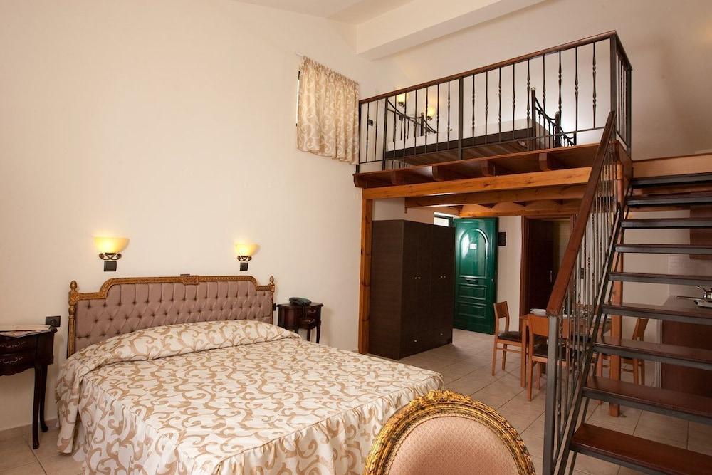 Dias Hotel & Apts Сталіда Екстер'єр фото