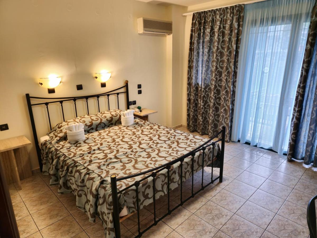 Dias Hotel & Apts Сталіда Екстер'єр фото